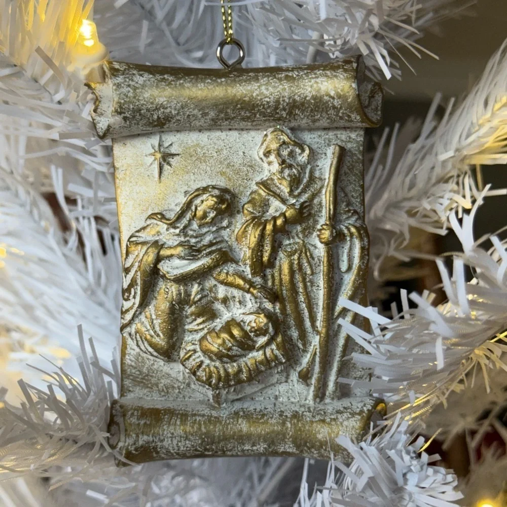 Vintage 1974 Heavy Gold Scroll Nativity Scene Collectible Ornament